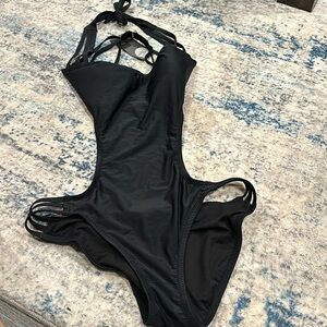 Large mossimo one piece swim suit